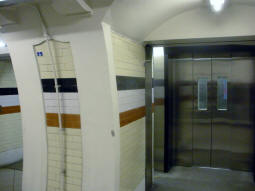 Lifts at the lower level