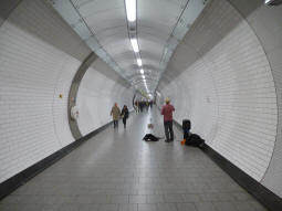 Looking towards the way out and the Northern line from near the Central line platforms