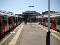 One of the District line island platforms