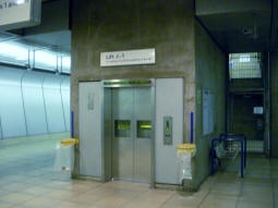 The lift up to the Jubilee line and DLR Beckton branch platforms from the ticket hall level