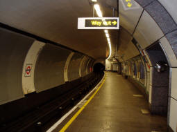 Looking along the quiet southbound platform (December 2008)